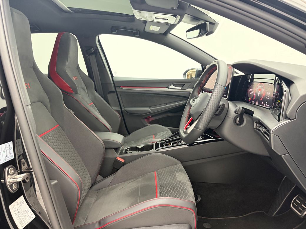 2025 Volkswagen Golf