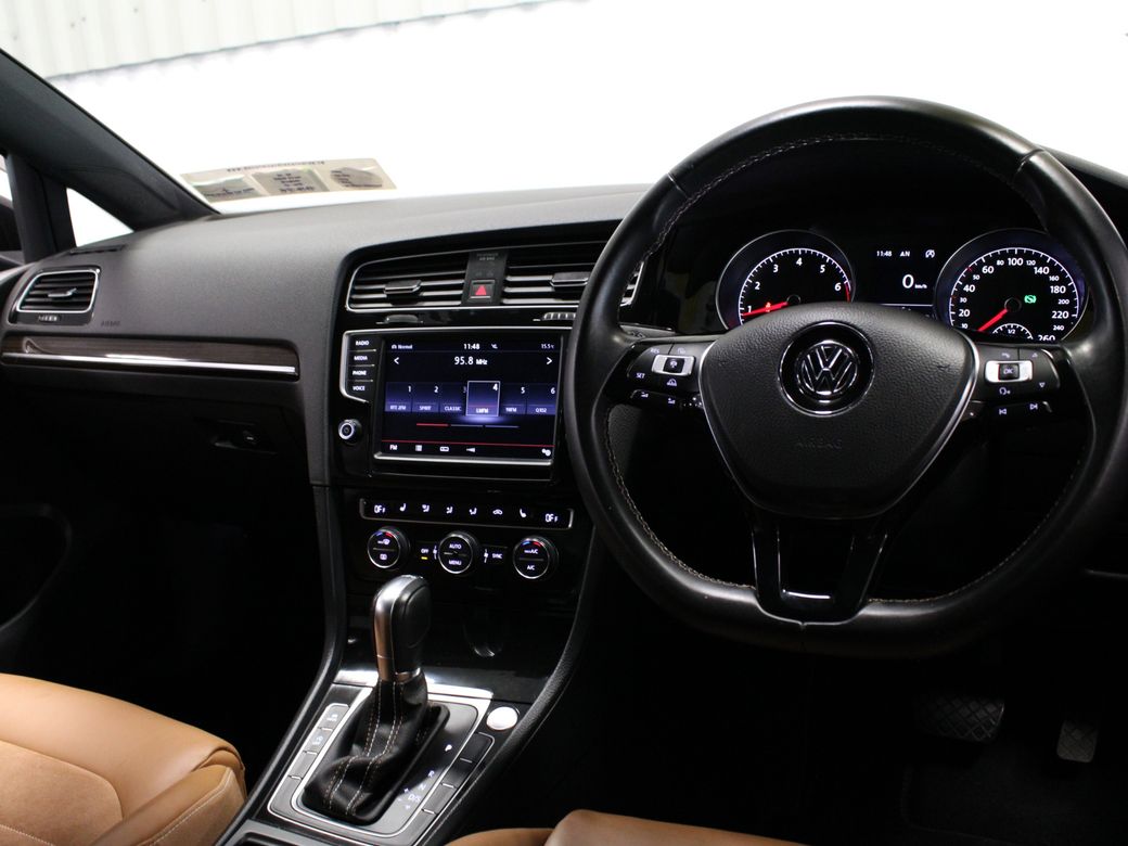 2016 Volkswagen Golf
