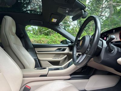 2022 Porsche Taycan