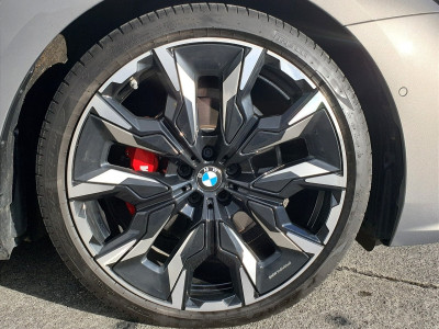 2025 BMW 530