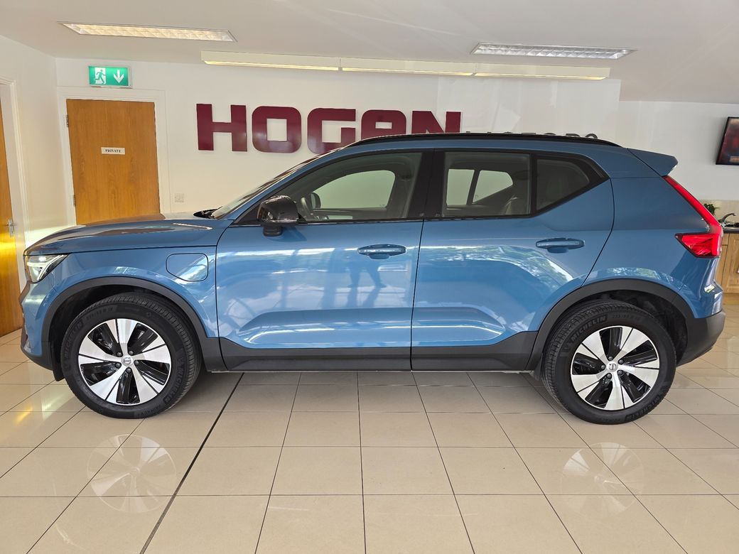 2022 Volvo XC40