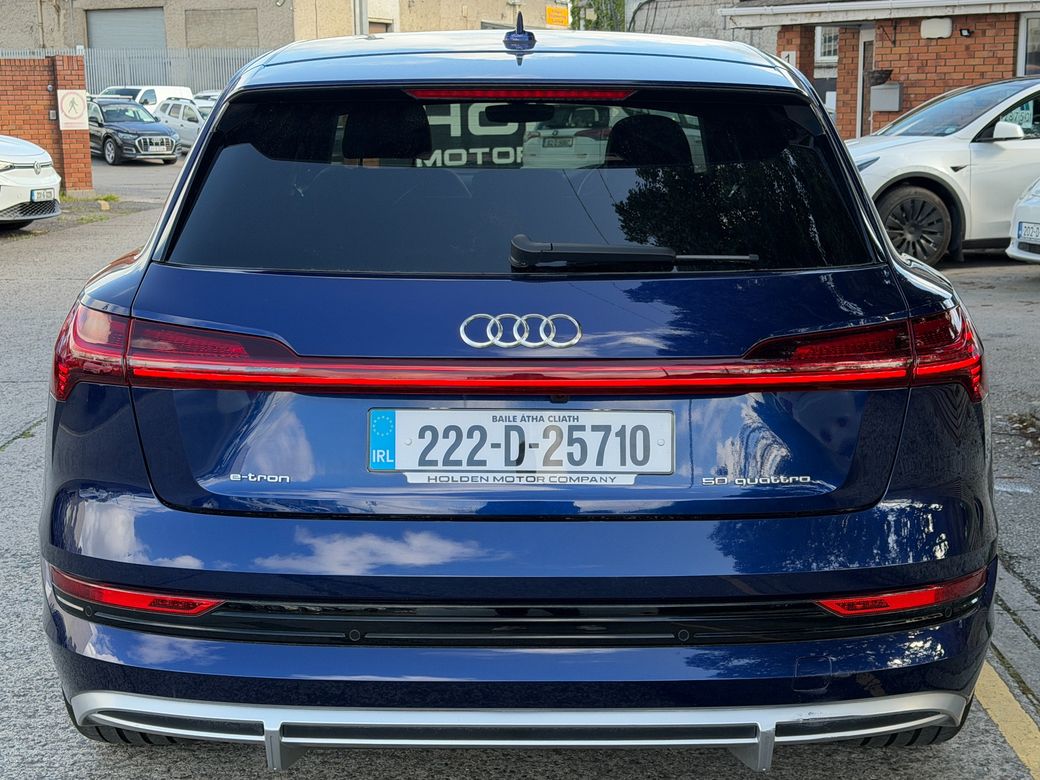 2022 Audi e-tron