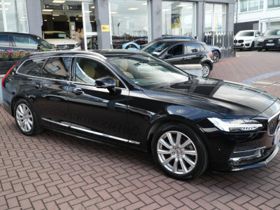 2021 Volvo V90