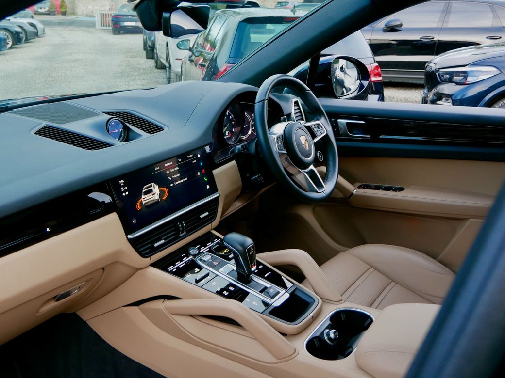 2023 Porsche Cayenne