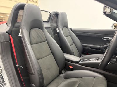 2022 Porsche Boxster