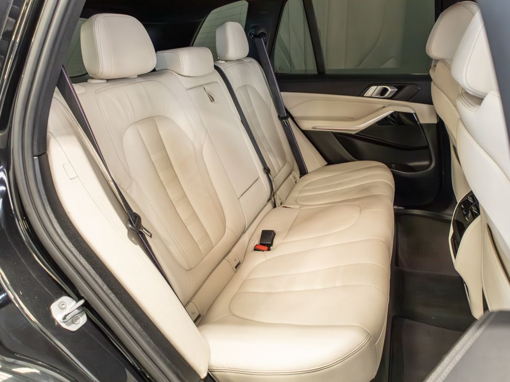 2022 BMW X5