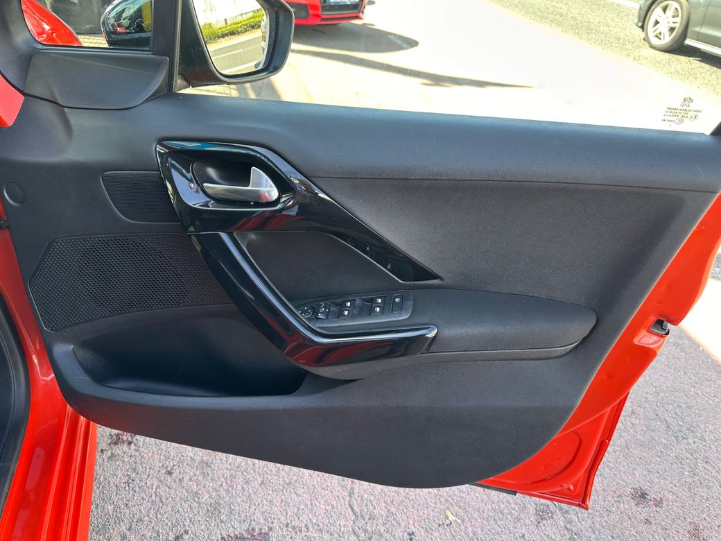 2015 Peugeot 208