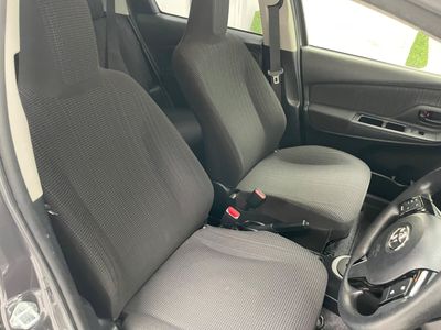 2017 Toyota Vitz