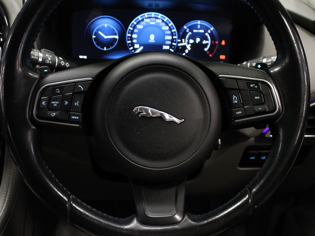 2016 Jaguar F-Pace