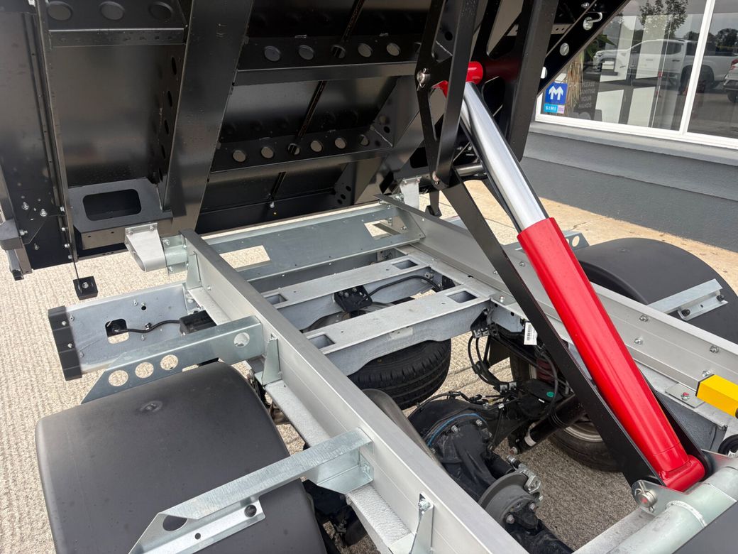 2026 Maxus Deliver 9