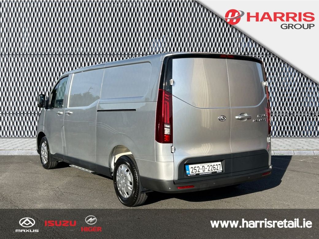2025 Silver Maxus Deliver 7