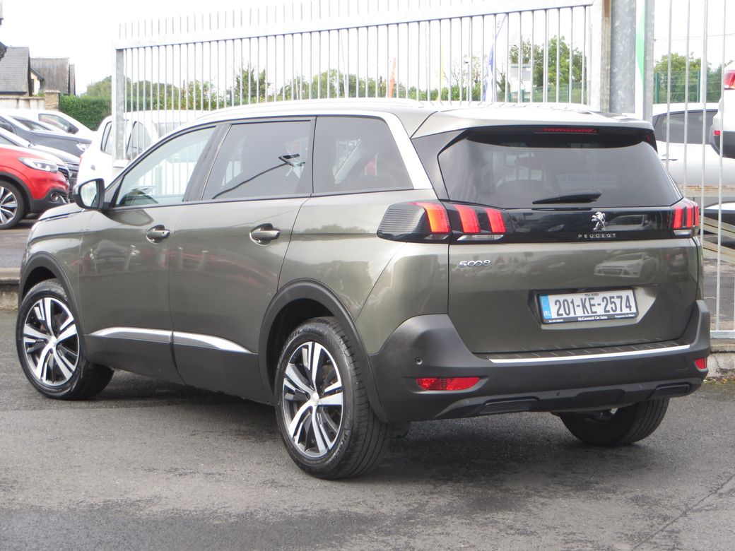 2020 Peugeot 5008