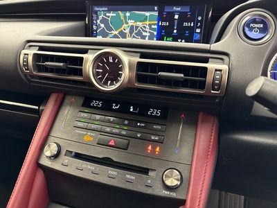 2019 Lexus RC 300h