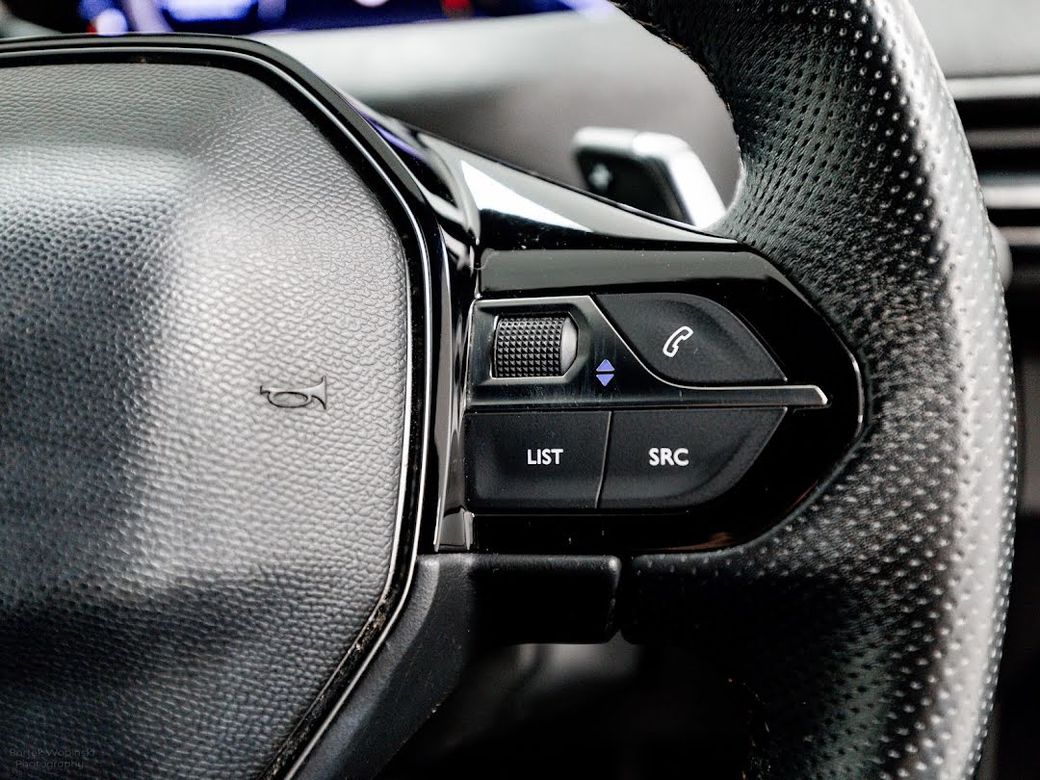 2023 Peugeot 5008
