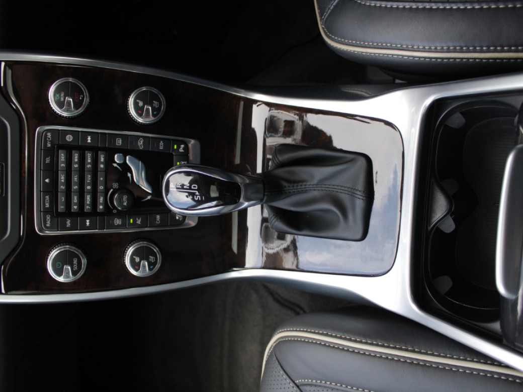 2016 Volvo V70