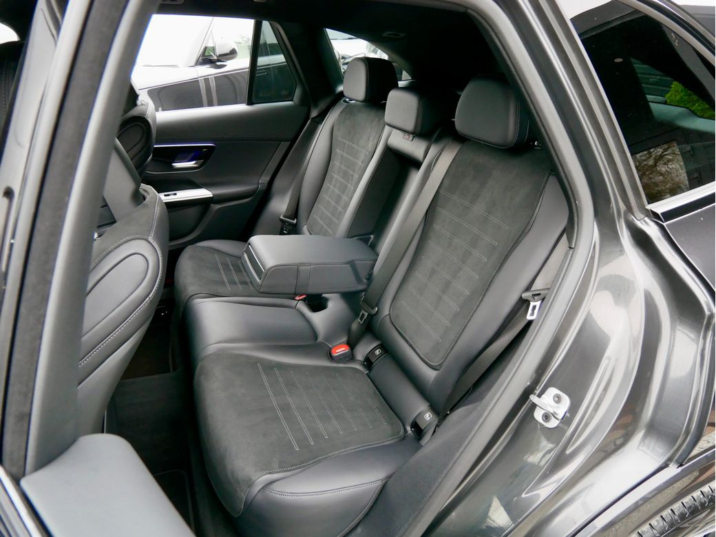 2025 Mercedes-Benz GLC Class