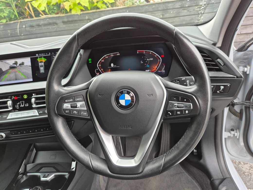 2022 BMW 1 Series