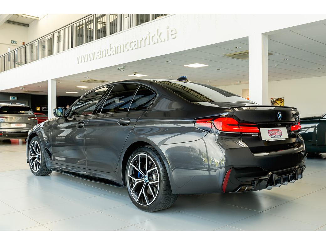 2023 BMW 530