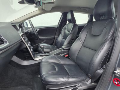 2016 Volvo V40