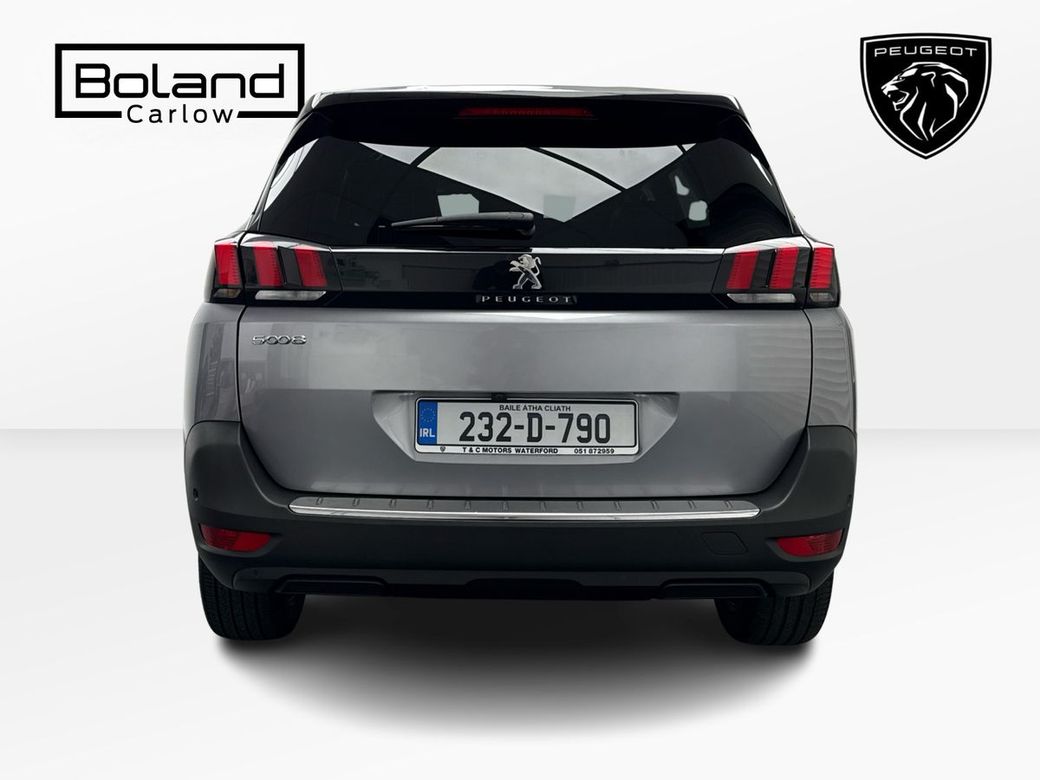 2023 Peugeot 5008