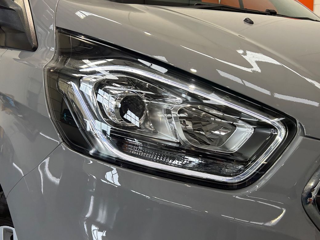 2023 Ford Transit Custom