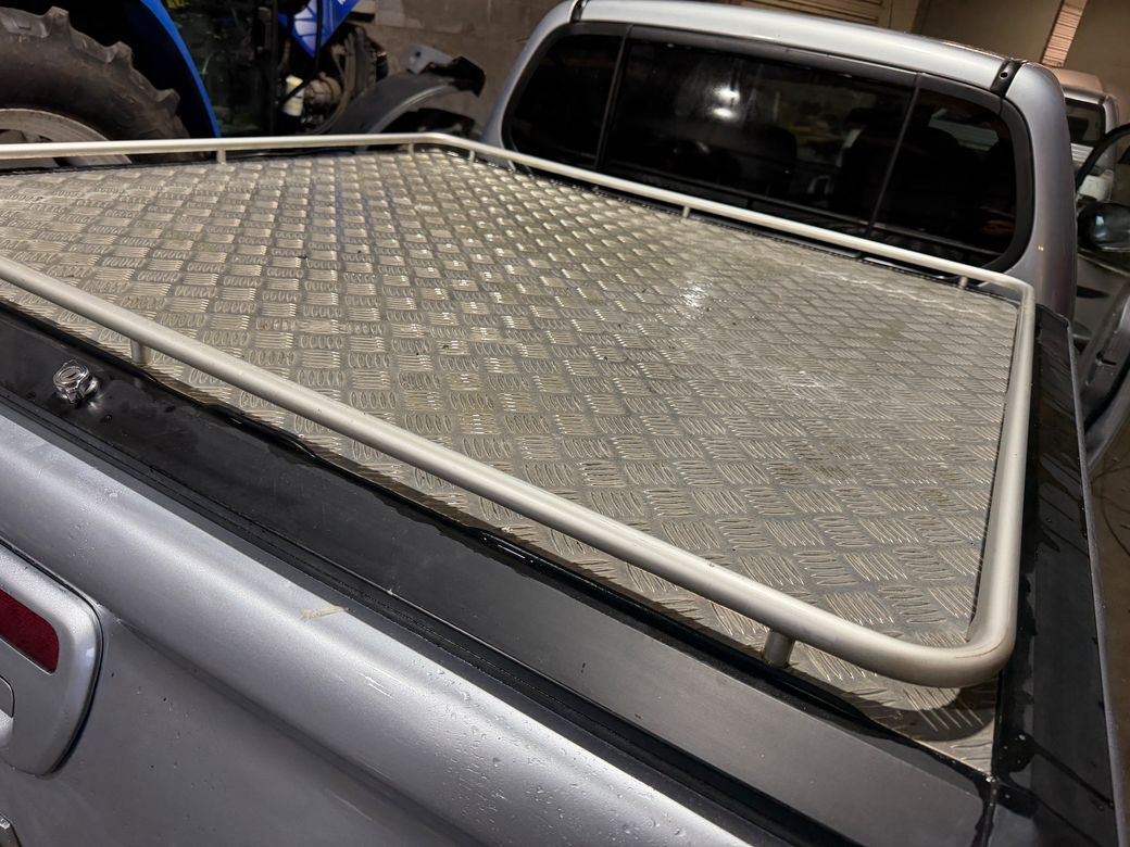 2014 Mitsubishi L200