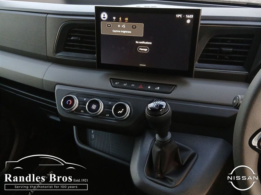 2025 Nissan Interstar