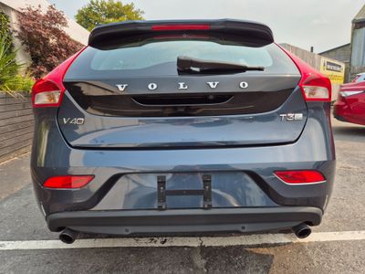 2020 Volvo V40