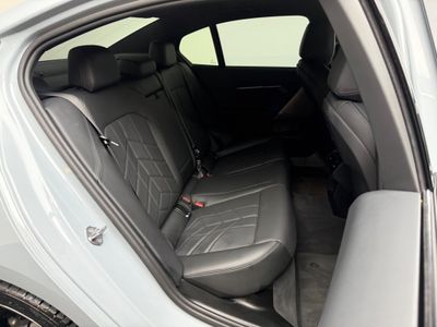 2023 BMW i5