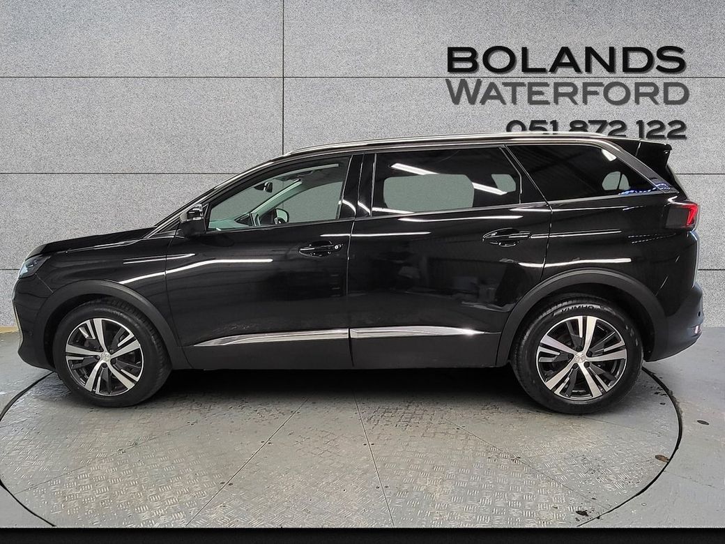 2022 Peugeot 5008