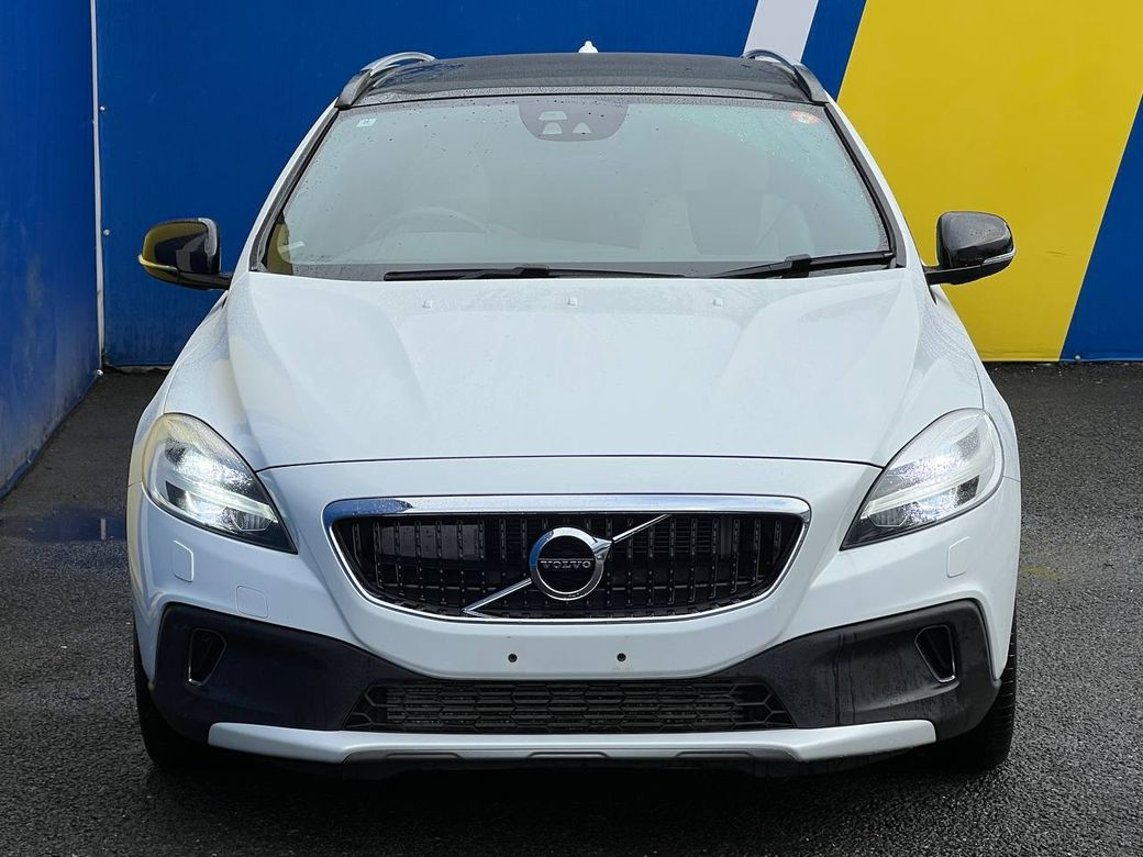 2018 Volvo V40