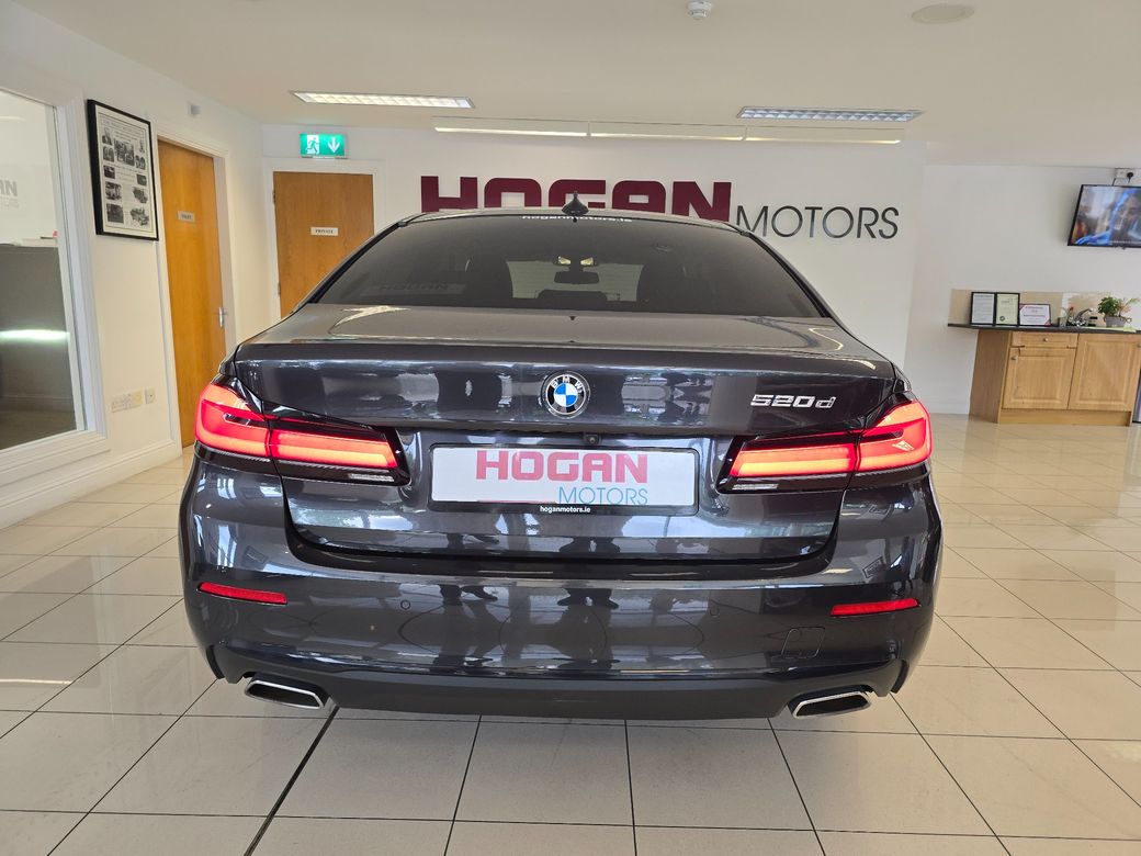 2022 BMW 5 Series