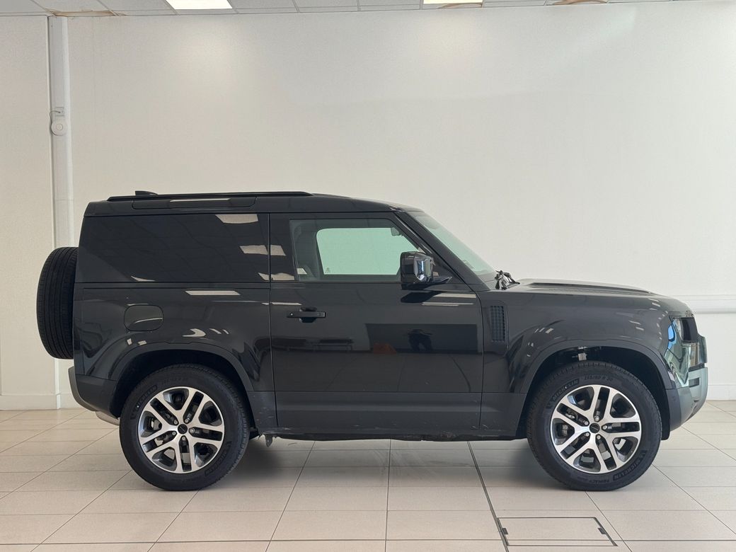 2026 Land Rover Defender