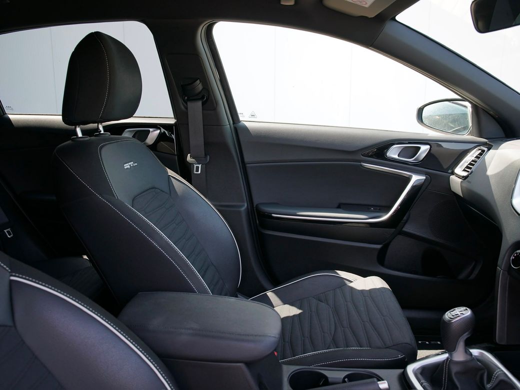 2025 Kia Ceed