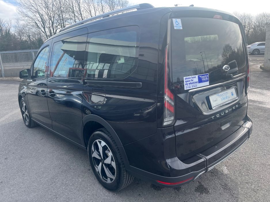 2026 Ford Tourneo Connect