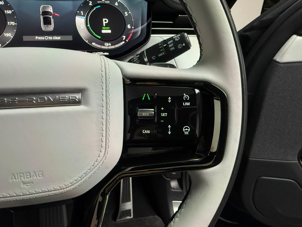 2025 Land Rover Range Rover Sport