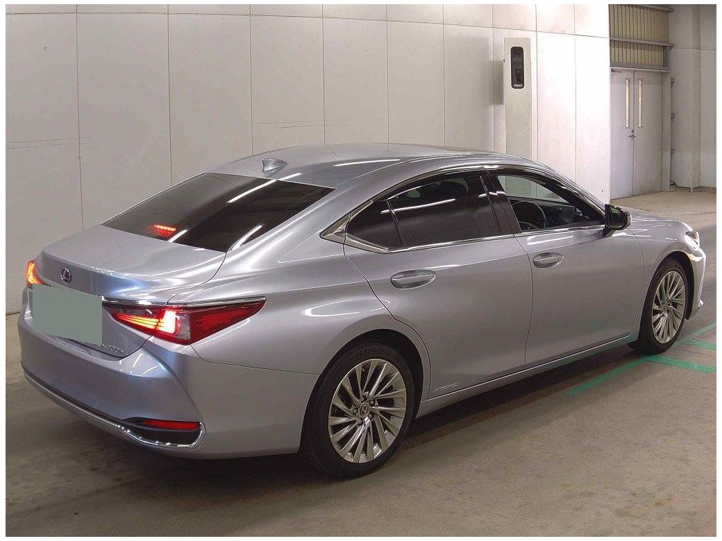 2021 Lexus ES 300h