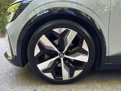 2022 Renault Megane E-Tech