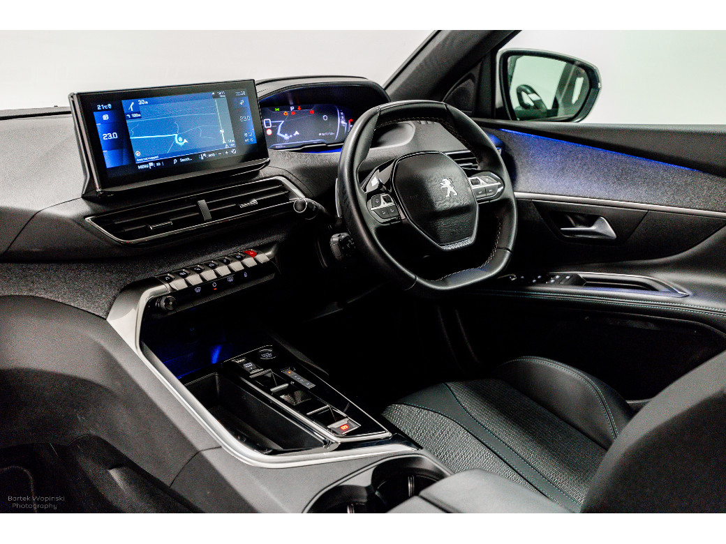 2023 Peugeot 5008