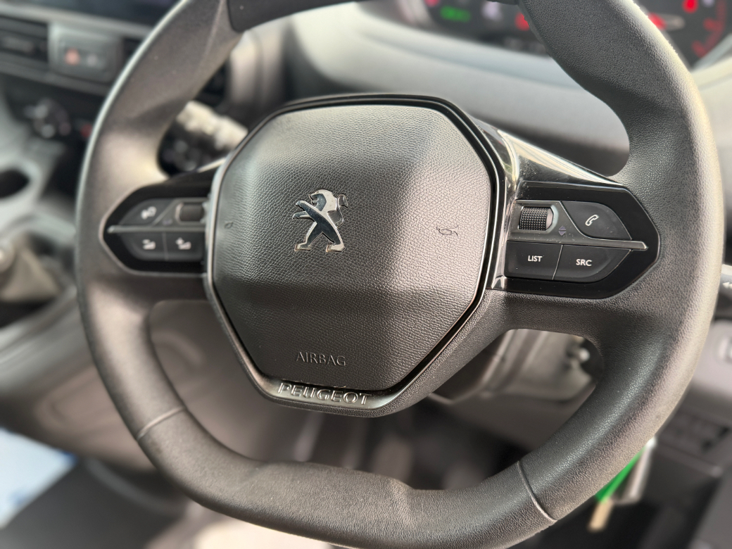 2022 Peugeot Partner