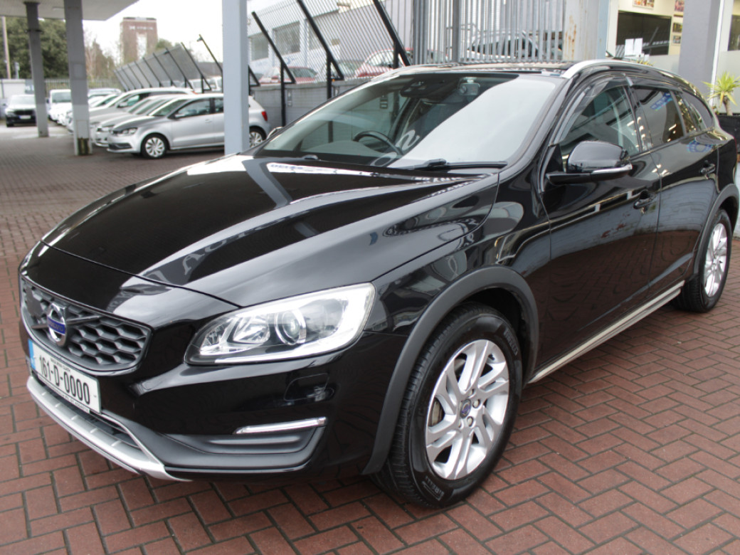 2016 Volvo V60 Cross Country