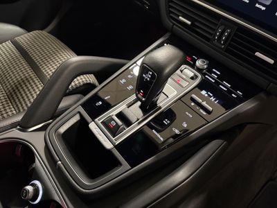 2022 Porsche Cayenne