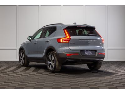 2022 Volvo XC40