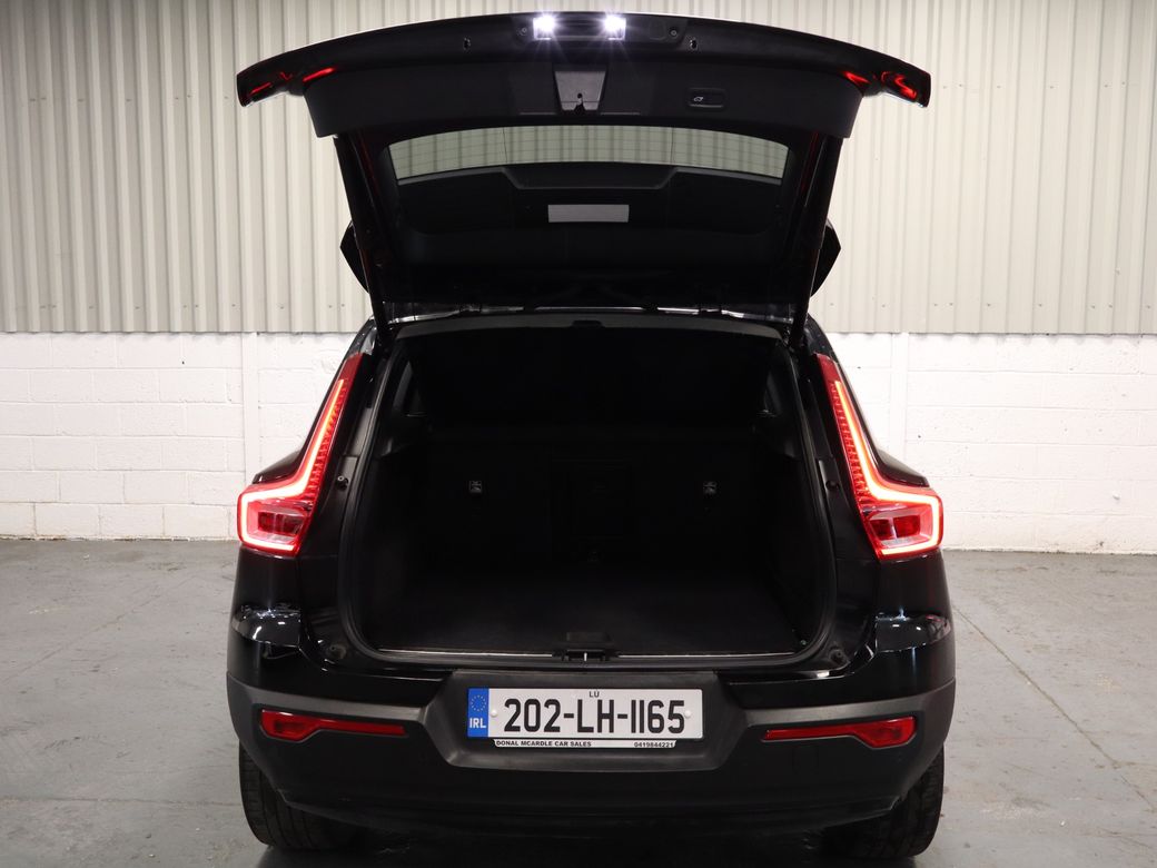 2020 Volvo XC40