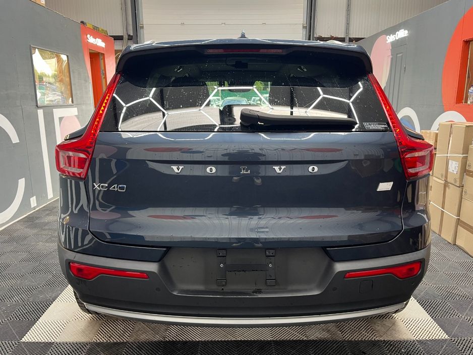 2022 Volvo XC40