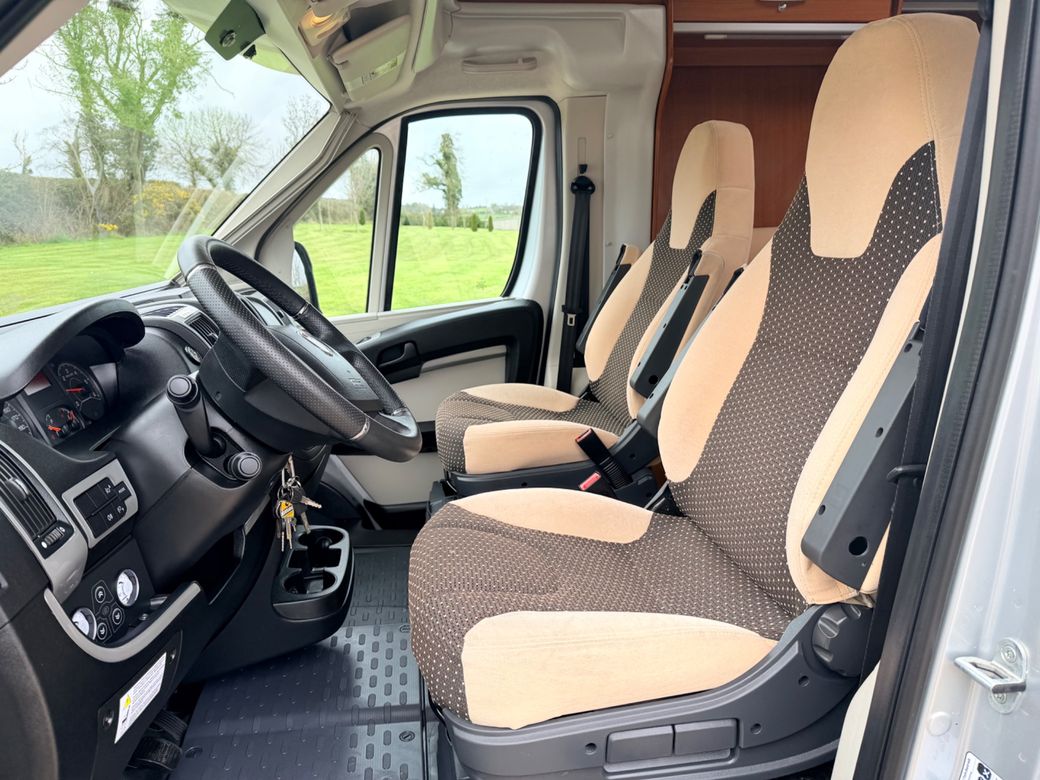 2017 MOBILVETTA  MILLER NEVADA DOGLINER T 730 L.H.D AUTOMATIC 