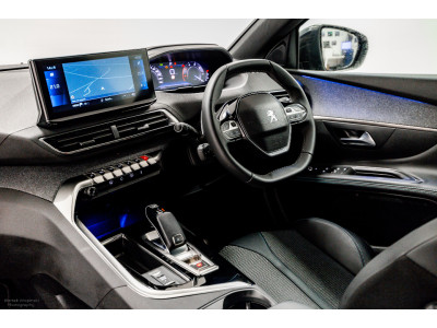 2023 Peugeot 5008