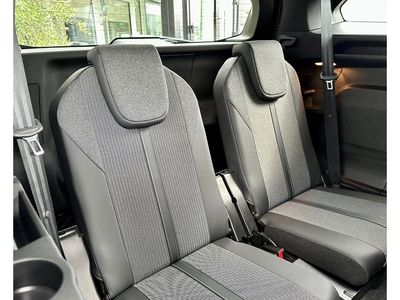 2024 Peugeot 5008