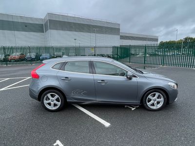 2015 Volvo V40