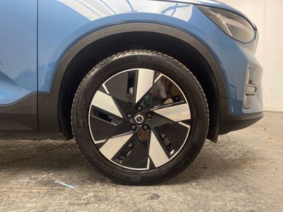 2023 Volvo XC40